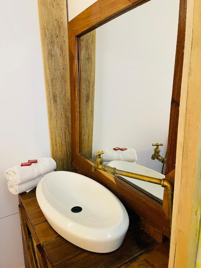 Hostal Colina De Lluvia Филандиа Екстериор снимка