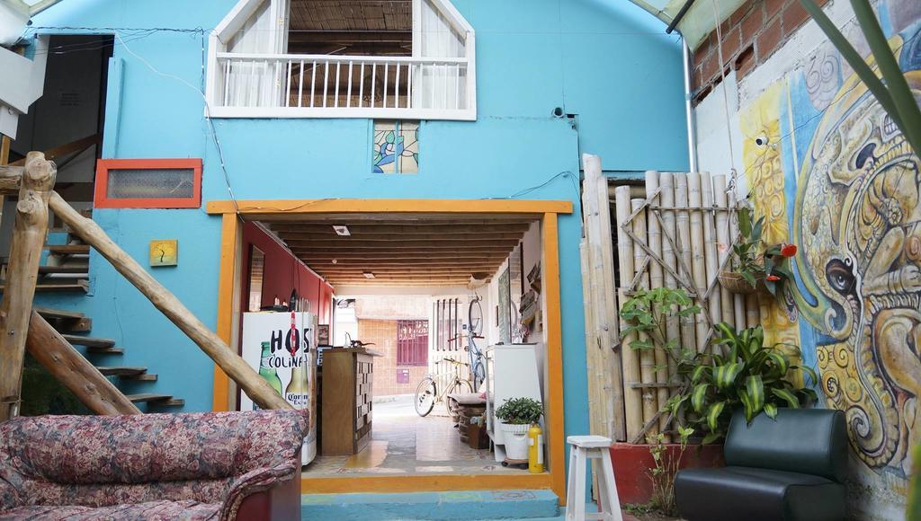Hostal Colina De Lluvia Филандиа Екстериор снимка