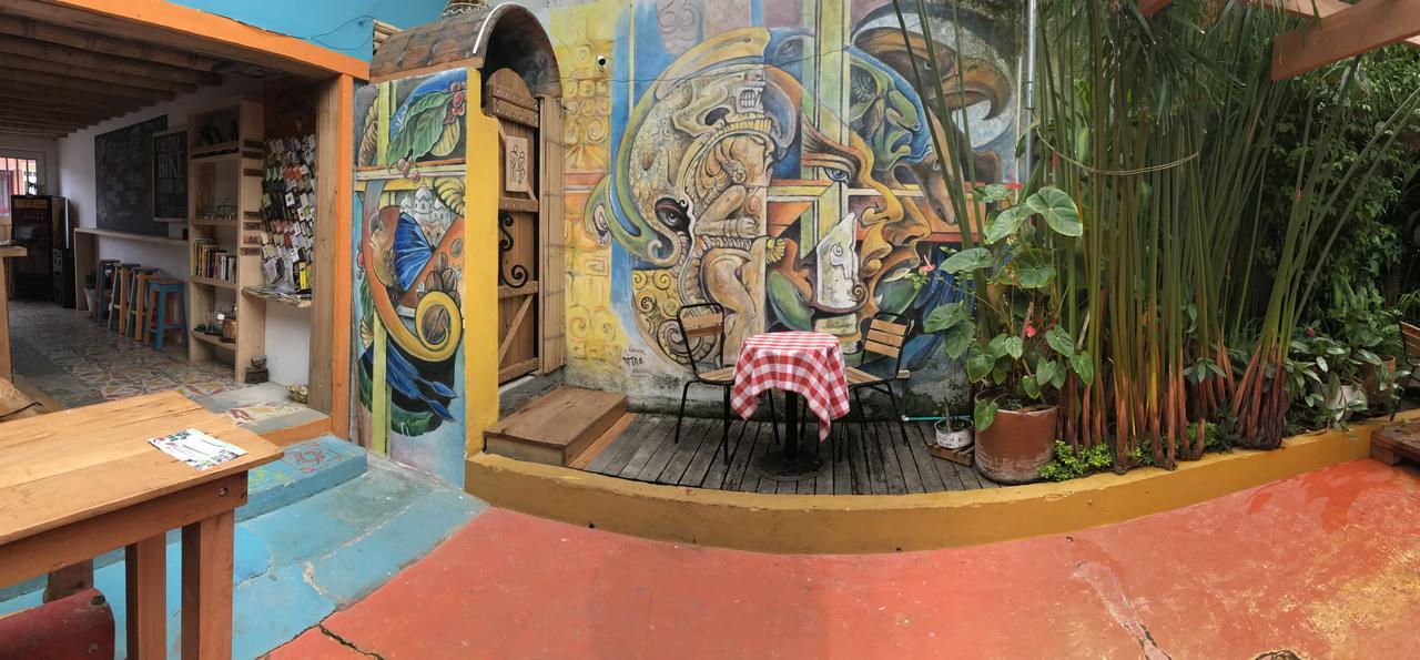 Hostal Colina De Lluvia Филандиа Екстериор снимка